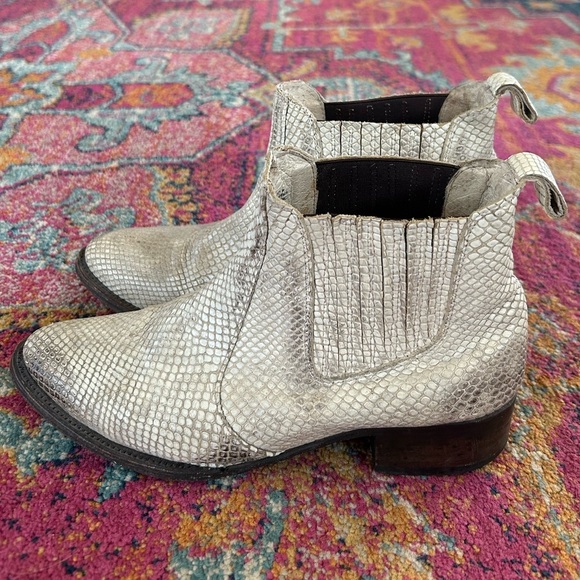 Freebird by Steven | Women’s cream faux snakeskin Lasso Ankle bootie slight heel - Picture 9 of 12